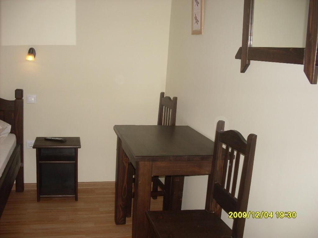 Casa Oana Hotel Iasi Buitenkant foto