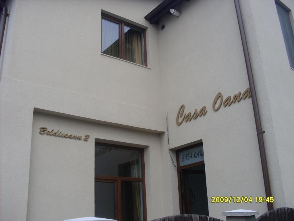 Casa Oana Hotel Iasi Buitenkant foto