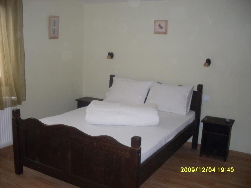 Casa Oana Hotel Iasi Buitenkant foto