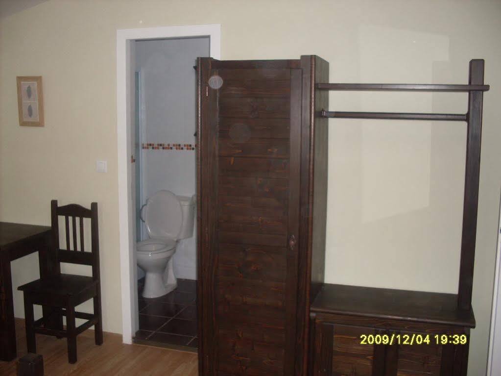Casa Oana Hotel Iasi Buitenkant foto